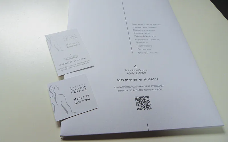 Création de papeterie et chemise à rabats pour le Dr Fayard par Agraf.