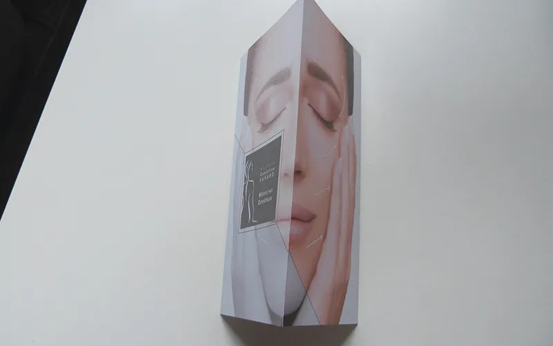 Création de dépliant 3 volets pour le cabinet du Dr Fayard par Agraf.