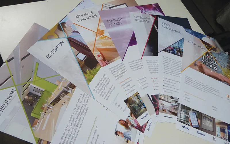 Conception de plaquettes techniques pour les solutions Ebox par Agraf.